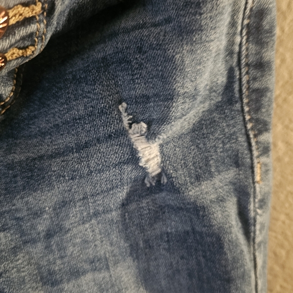 Celebrity Pink Kids' Ripped Denim Jeans - Picture 15 of 16